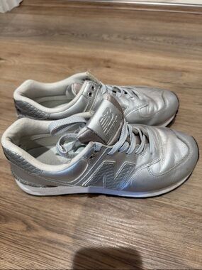 New Balance 574 Metallic Silver Low-Top Sneakers